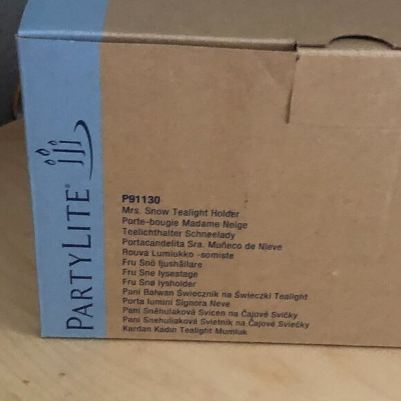 PartyLite Mrs. Snow Tealight Holder Rare Retired - In Box P91130 - Picture 3 of 7